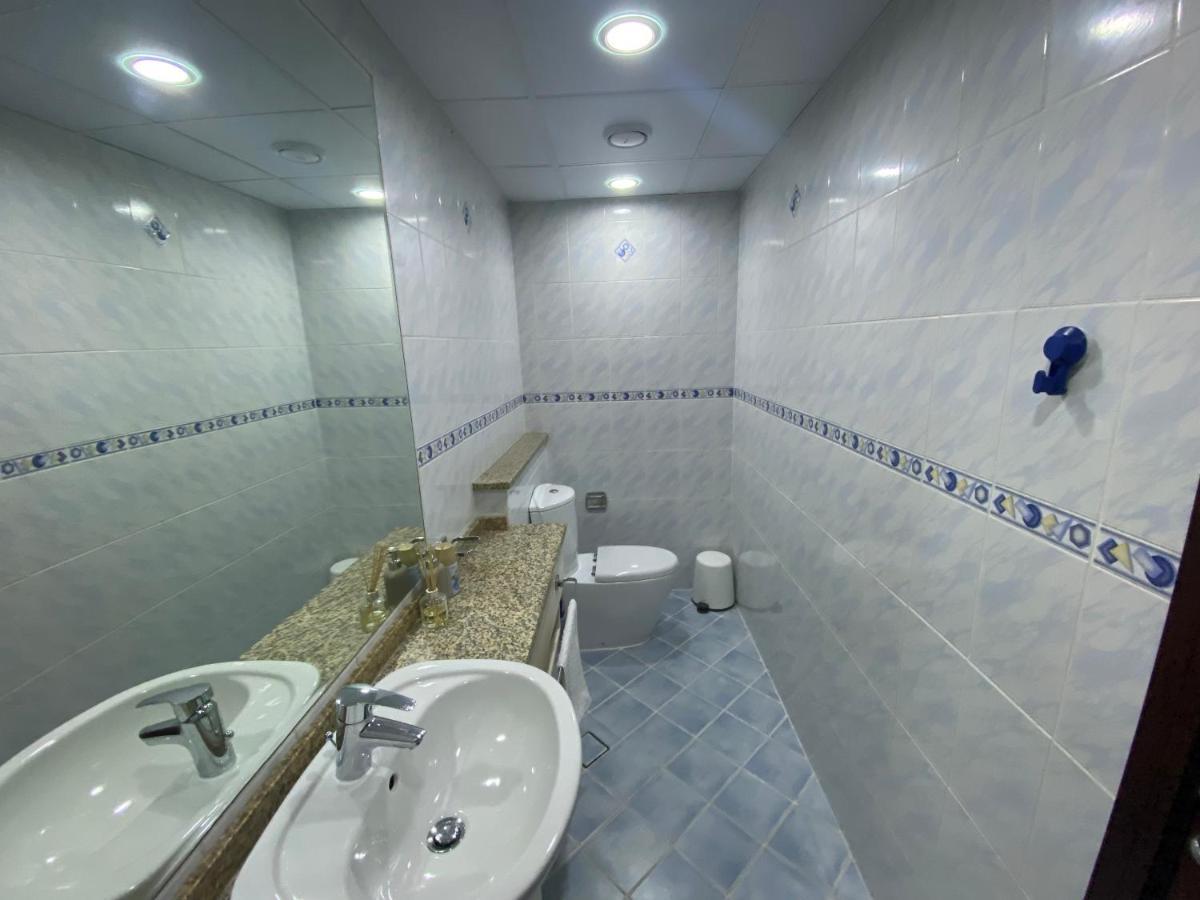 One Bedroom Apartment With Pool & Gym Near Marina Ντουμπάι Εξωτερικό φωτογραφία