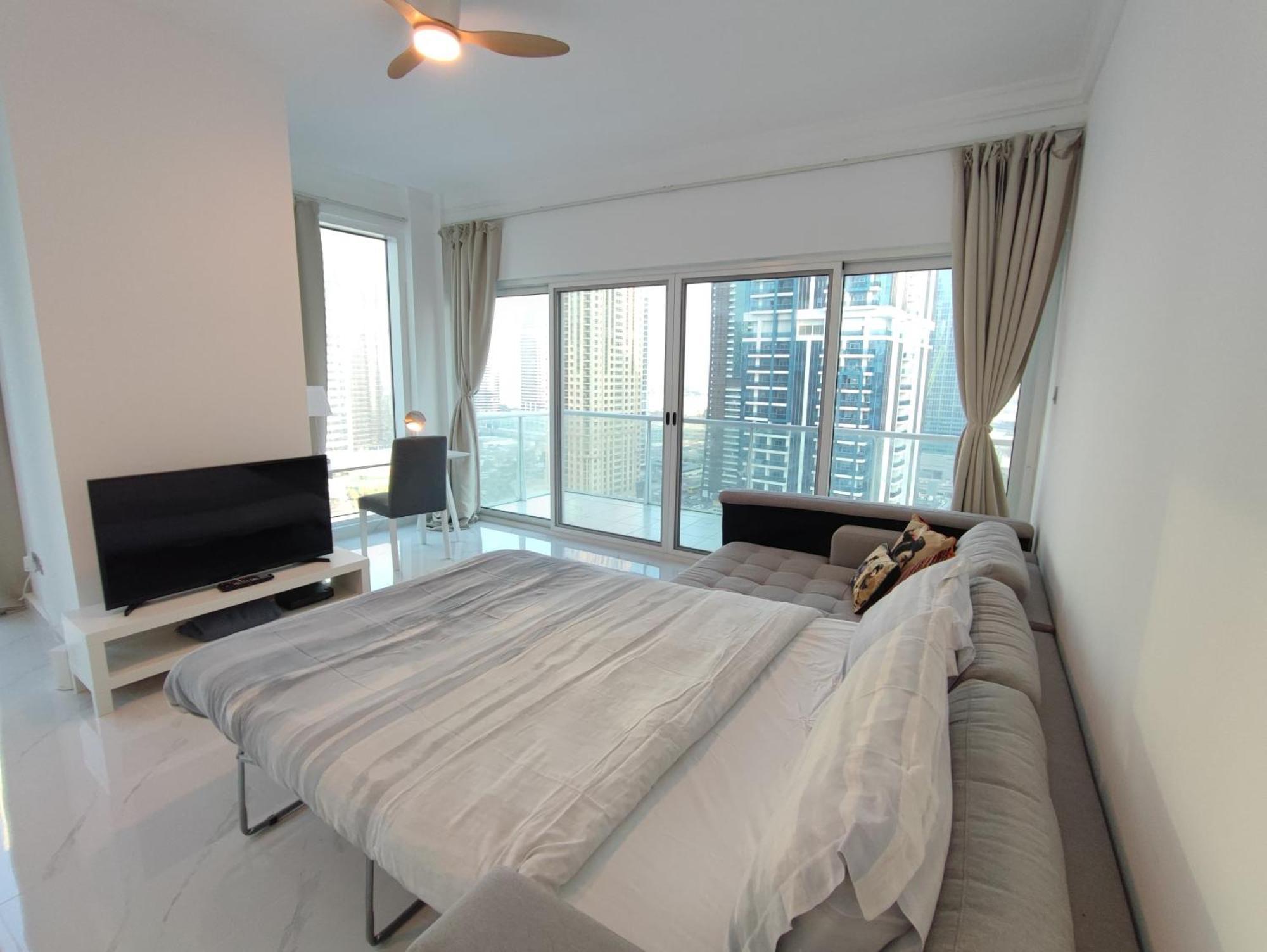 One Bedroom Apartment With Pool & Gym Near Marina Ντουμπάι Εξωτερικό φωτογραφία