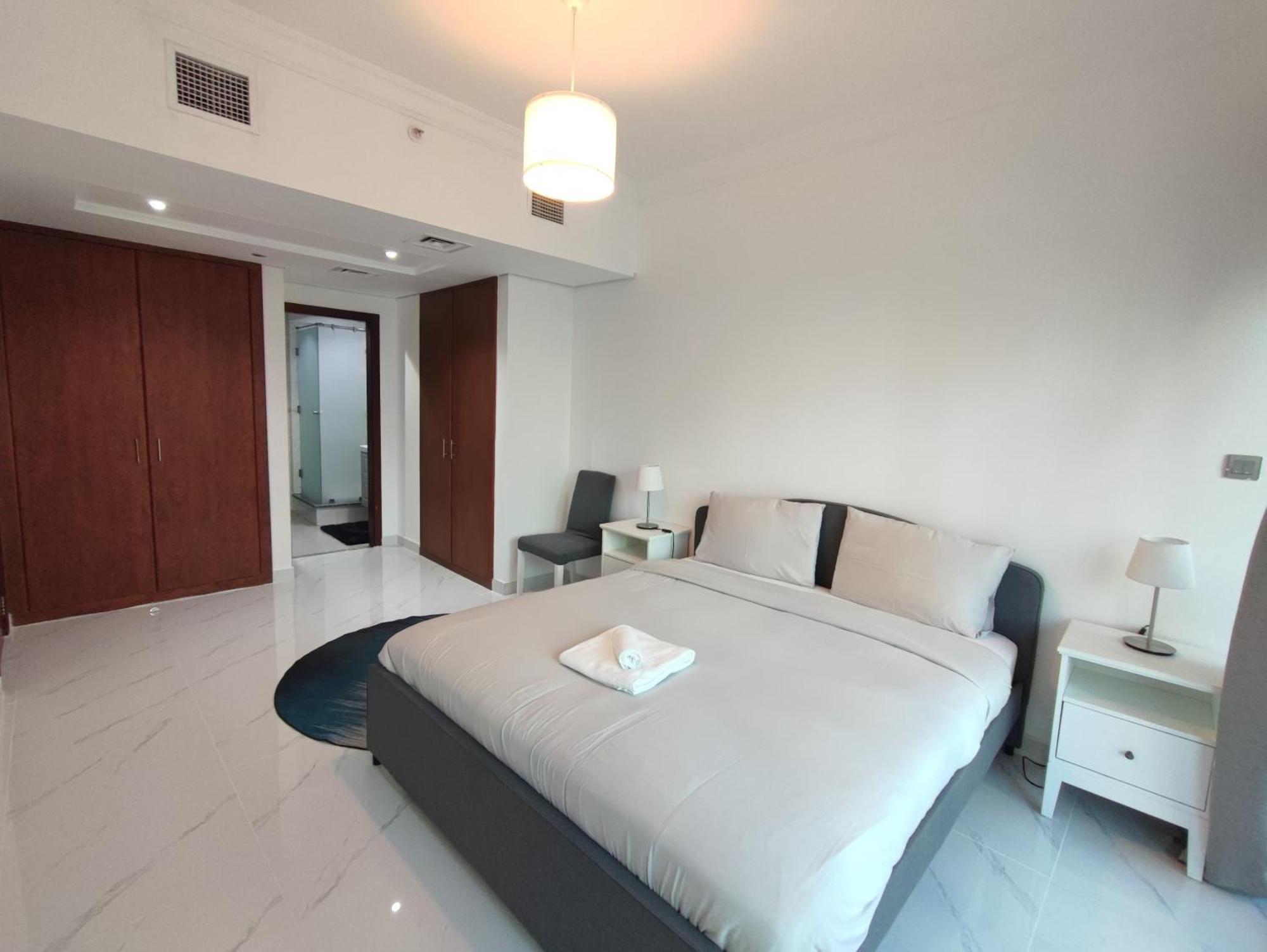 One Bedroom Apartment With Pool & Gym Near Marina Ντουμπάι Εξωτερικό φωτογραφία