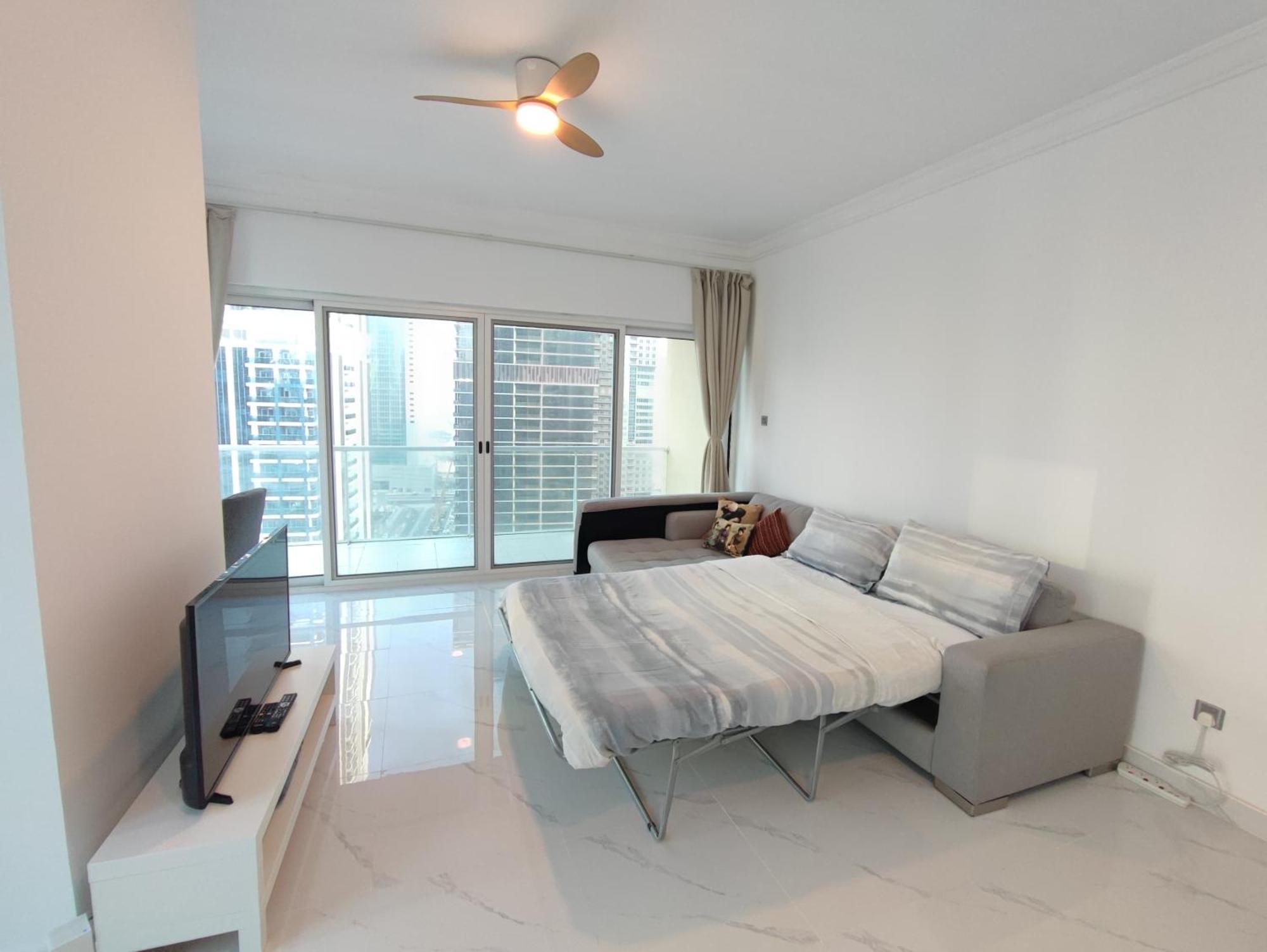One Bedroom Apartment With Pool & Gym Near Marina Ντουμπάι Εξωτερικό φωτογραφία